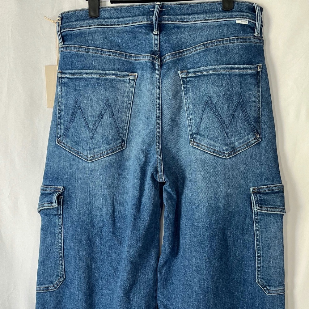 NWT Mother Undercover Cargo Sneak Jeans (Wash: opposites attract) Size 30 - Picture 5 of 13